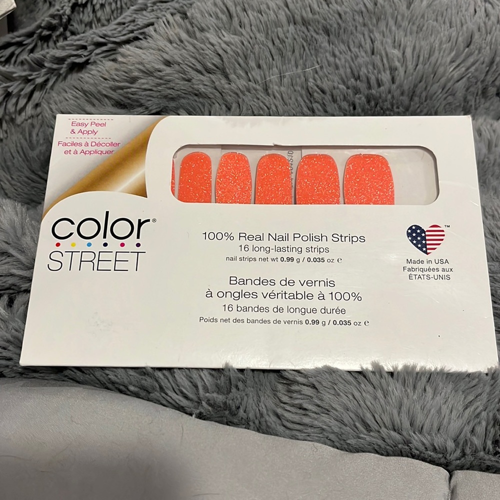 You’re Corally Invited New Color Street Nail Strips
